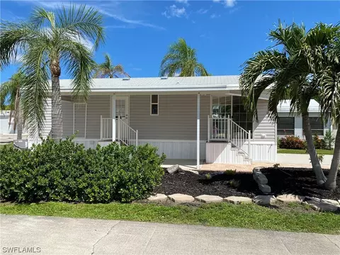 20132 Plum Tree Ln, Estero, FL 33928 photo 3