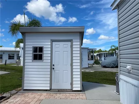 20132 Plum Tree Ln, Estero, FL 33928 photo 4