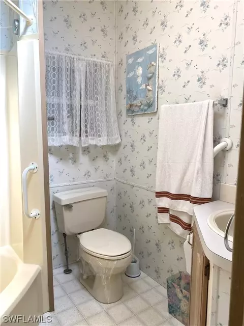 4581 Split Log Ln E, Estero, FL 33928 photo 8