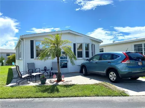 4751 Split Log Ln W, Estero, FL 33928 photo 1
