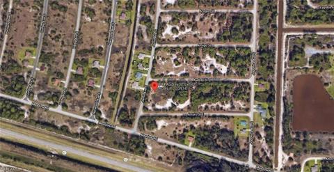 844 Audrey St E, Lehigh Acres, FL 33974 photo 2