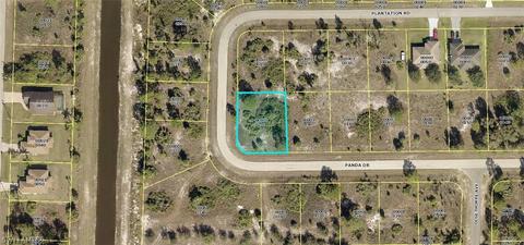 911 Panda Dr, Lehigh Acres, FL 33974 photo 1
