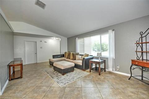 1122 Canton Ave, Lehigh Acres, FL 33972 photo 3