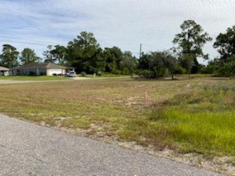 208 Jack Ave N, Lehigh Acres, FL 33971 photo 6