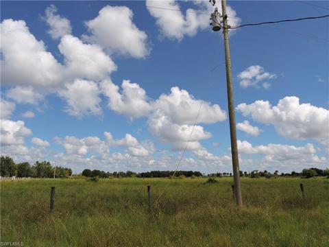 7609 4th Pl, Labelle, FL 33935 photo 4