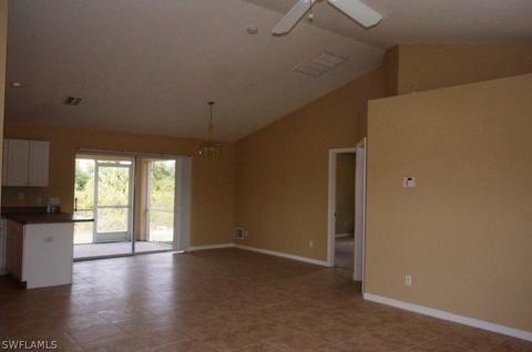 847 Wolverine St E, Lehigh Acres, FL 33974 photo 7