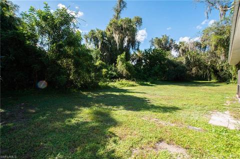 4004 Teak Ct, Labelle, FL 33935 photo 9