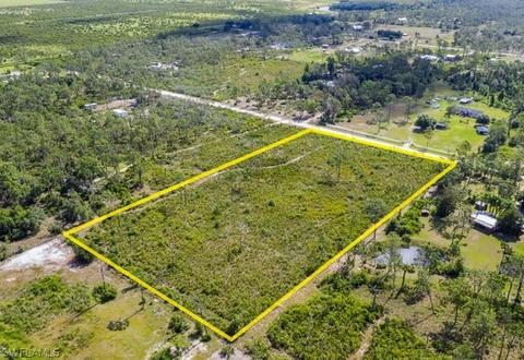 435 Pine Ave, Labelle, FL 33935 photo 1