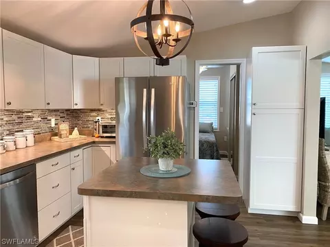 20440 Carriage Ct, Estero, FL 33928 photo 7
