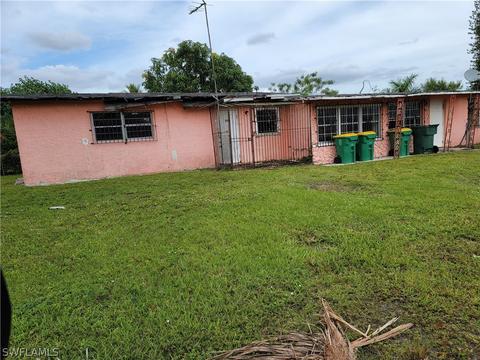 209 Eustis Ave, Immokalee, FL 34142 photo 4