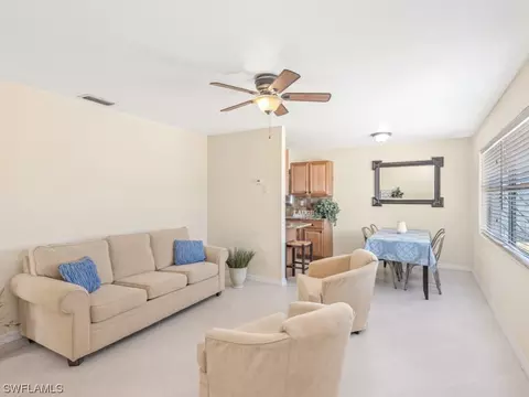911 Coconut Cir E, Naples, FL 34104 photo 3