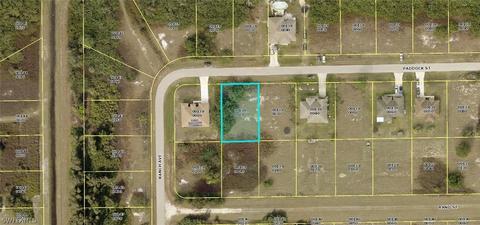 462 Paddock St, Lehigh Acres, FL 33974 photo 1