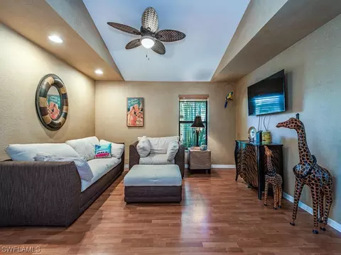 285 Sawgrass Ct, Naples, FL 34110 photo 11