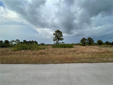 931 Gregory St E, Lehigh Acres, FL 33974 photo 1