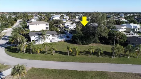 24490 Sailfish St, Bonita Springs, FL 34134