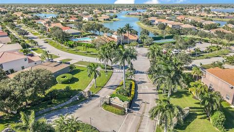 2063 Grove Dr, Naples, FL 34120 photo 6