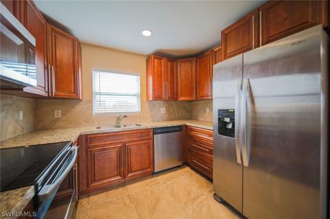 7002 Pilgrim Ct, Labelle, FL 33935 photo 3