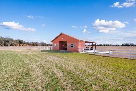 2475 Frontier Cir, Labelle, FL 33935 photo 2