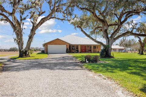 2475 Frontier Cir, Labelle, FL 33935 photo 1