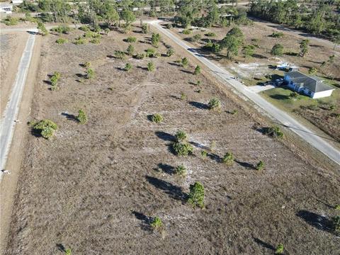 1110 Eaves St E, Lehigh Acres, FL 33974 photo 6