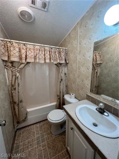 1088 Riverview Dr, Moore Haven, FL 33471 photo 11