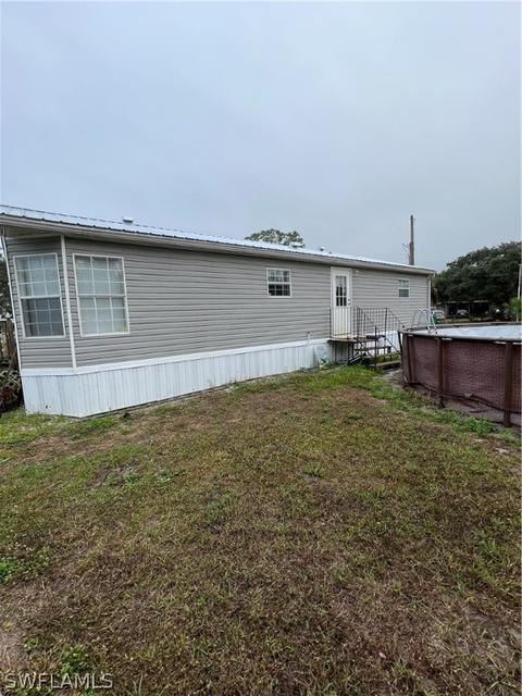 1088 Riverview Dr, Moore Haven, FL 33471 photo 4