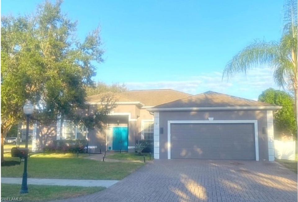 17501 Sterling Lake Dr, Fort Myers, FL 33967 20 Photos