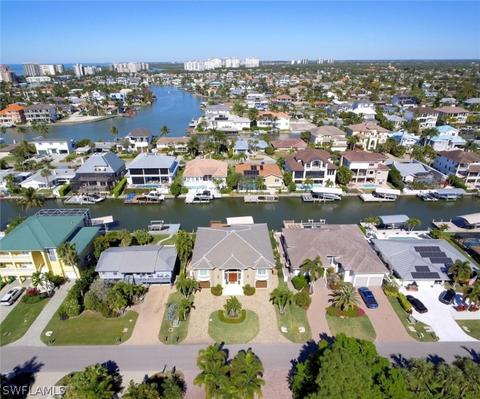 367 Lagoon Ave, Naples, FL 34108 photo 4