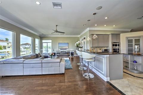 367 Lagoon Ave, Naples, FL 34108 photo 9