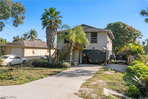 2579 Andrew Dr, Naples, FL 34112 photo 1