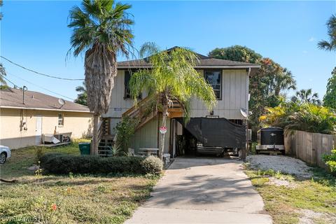 2579 Andrew Dr, Naples, FL 34112 photo 2