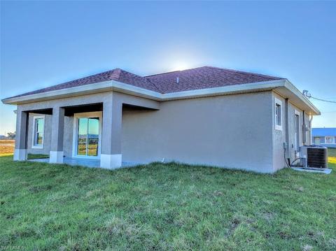 7077 Tide Cir, Labelle, FL 33935 photo 2