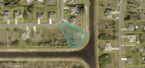 845 Sea Urchin Cir, Fort Myers, FL 33913