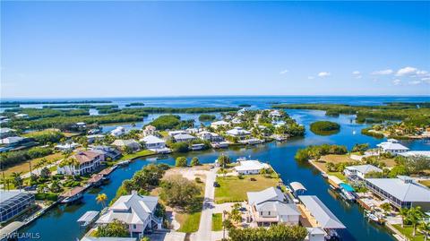 24207 Buccaneer Blvd, Punta Gorda, FL 33955