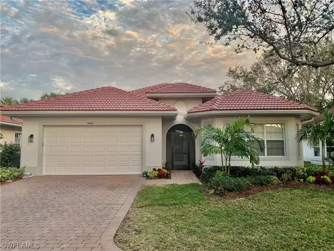 4842 Europa Dr, Naples, FL 34105