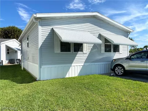 4700 Split Log Ln W, Estero, FL 33928 photo 5