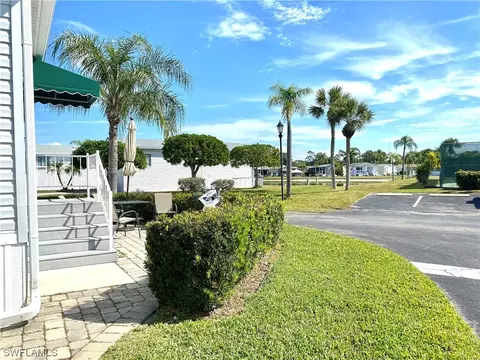 4700 Split Log Ln W, Estero, FL 33928 photo 3
