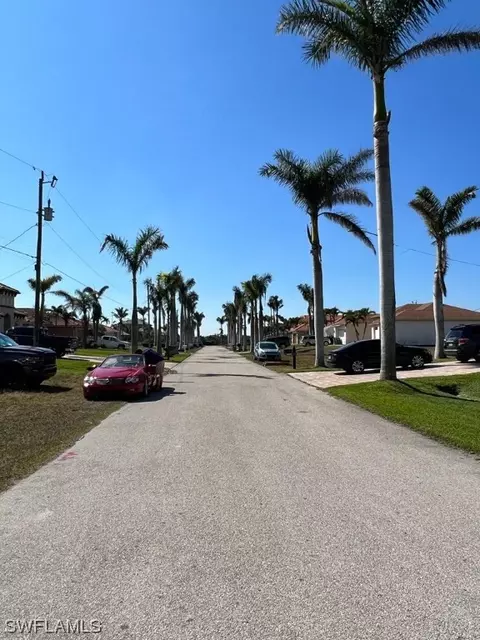 2736 SW 42nd Ln, Cape Coral, FL 33914