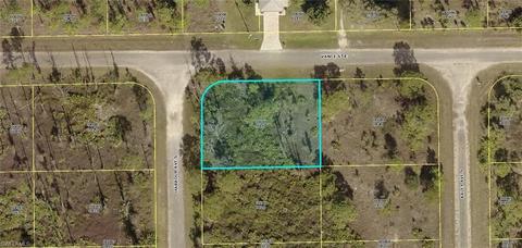 833 Harbour Ave S, Lehigh Acres, FL 33974