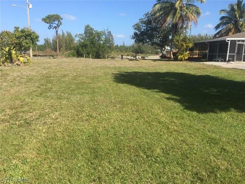3552 Saint Jude Blvd, Saint James City, FL 33956