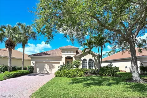 20100 Seadale Ct, Estero, FL 33928 photo 1