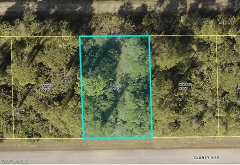 751 Clancy St E, Lehigh Acres, FL 33974