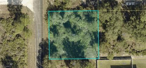 1718 Hibiscus Ave, Lehigh Acres, FL 33972