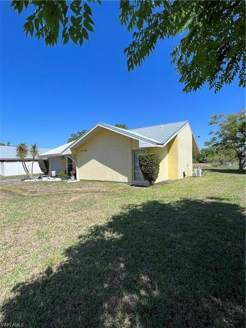 4096 Rainbow Cir, Labelle, FL 33935 photo 3