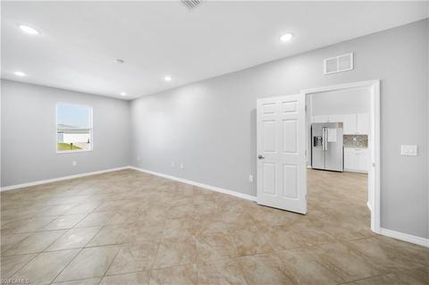 8041 Oakleaf Cir, Labelle, FL 33935 photo 20