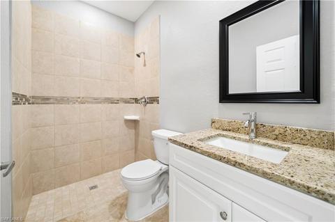 8041 Oakleaf Cir, Labelle, FL 33935 photo 24