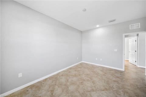 8041 Oakleaf Cir, Labelle, FL 33935 photo 28