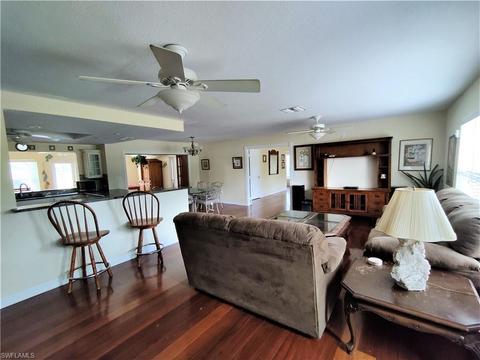 1738 Riverside Dr, Moore Haven, FL 33471 photo 4