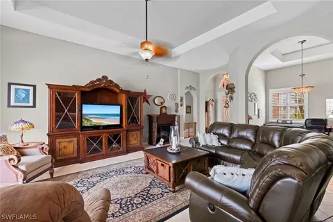 20268 Foxworth Cir, Estero, FL 33928 photo 6