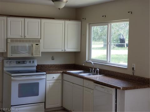 4030 Rainbow Cir, Labelle, FL 33935 photo 3